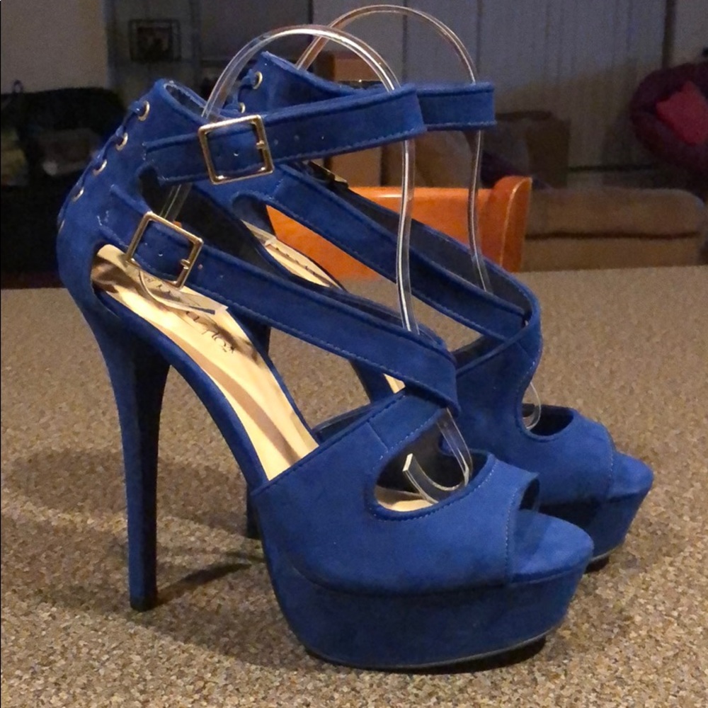 👡 2 for $60 👡 Use the offer button!